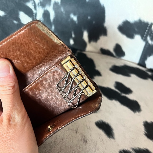 #119 RA0053 Louis Vuitton Monogram Brown Four Key Holder - Picture 12 of 14